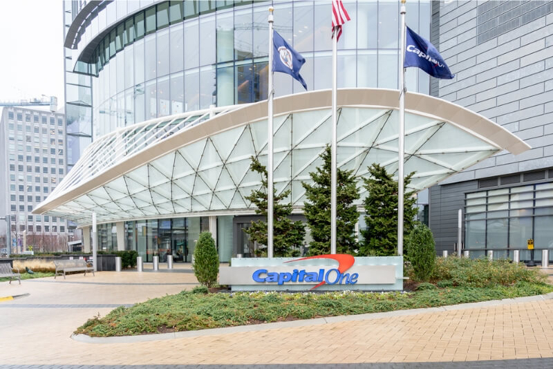 Capital One Center Building in tysons